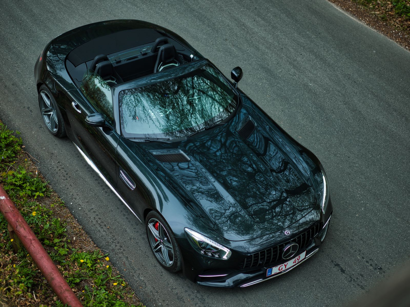 Motorpoint Mercedes GT Skraa Oppe